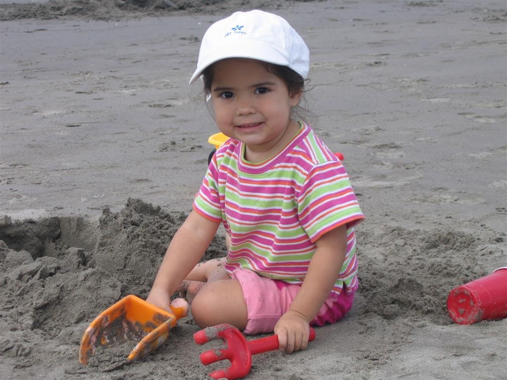 funwithsand.jpg