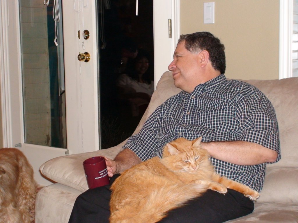 dadwithtobyonhislap.jpg