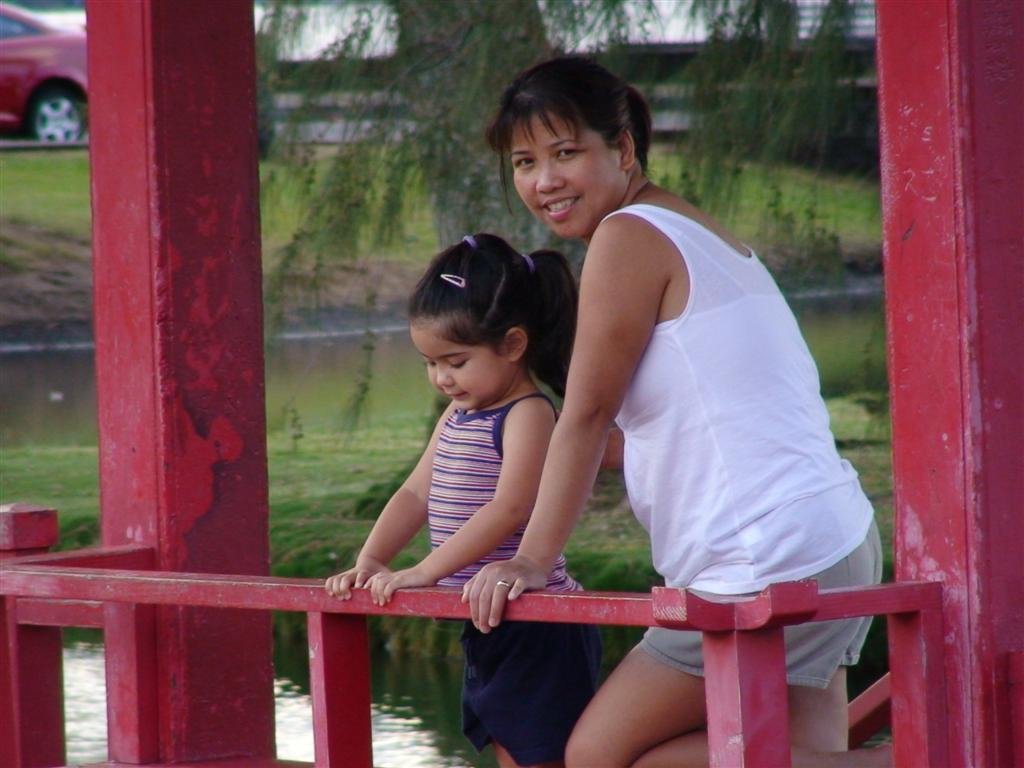 allyandmom.jpg