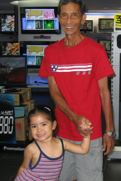 allyandtatayatanelectronicsstore.jpg