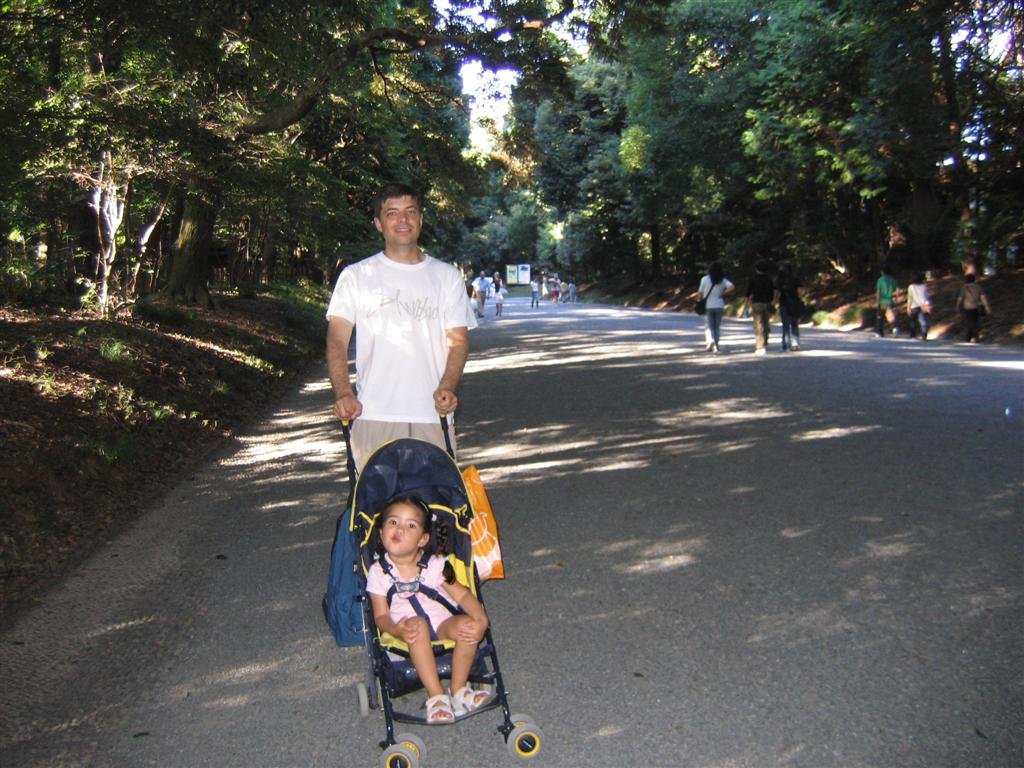 dadandallywhosmakingafaceatmeiji.jpg