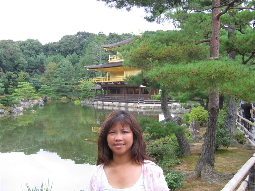 helenatkinkakuji.jpg