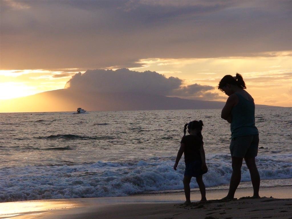 helenandallyenjoythesunset.jpg