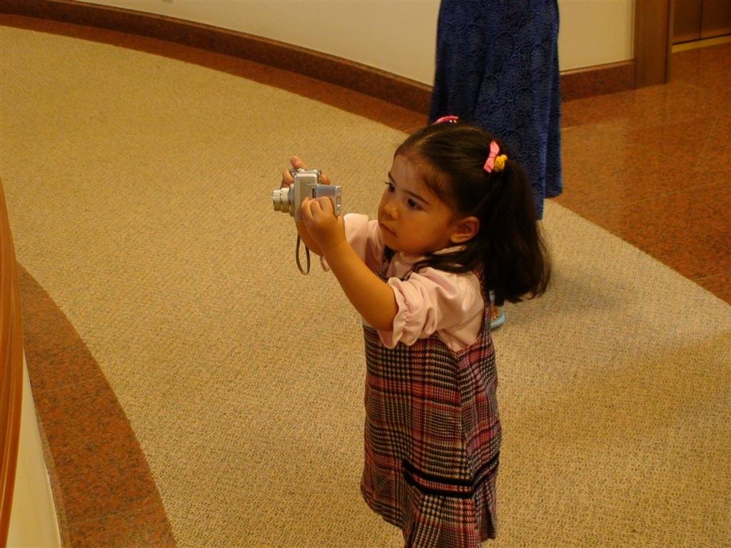 allytakesaphotoshesgettingquitegoodnow.jpg